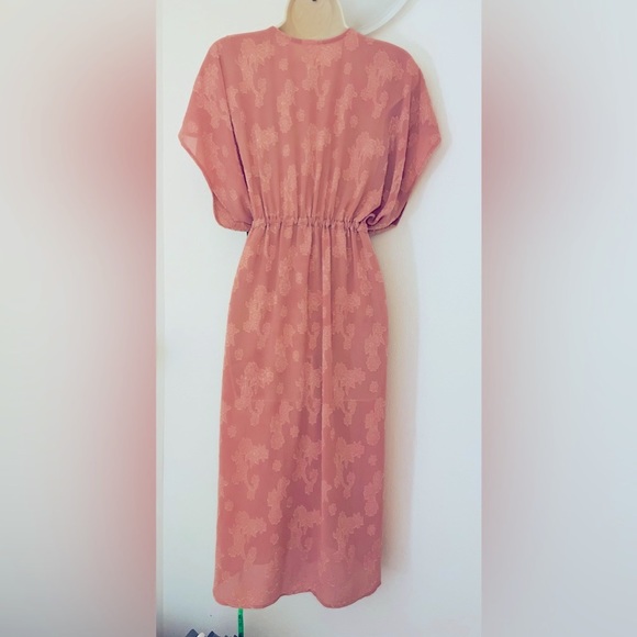 Time and Tru light pink women’s cover up one size fits all tie waist…no tags - Picture 2 of 4